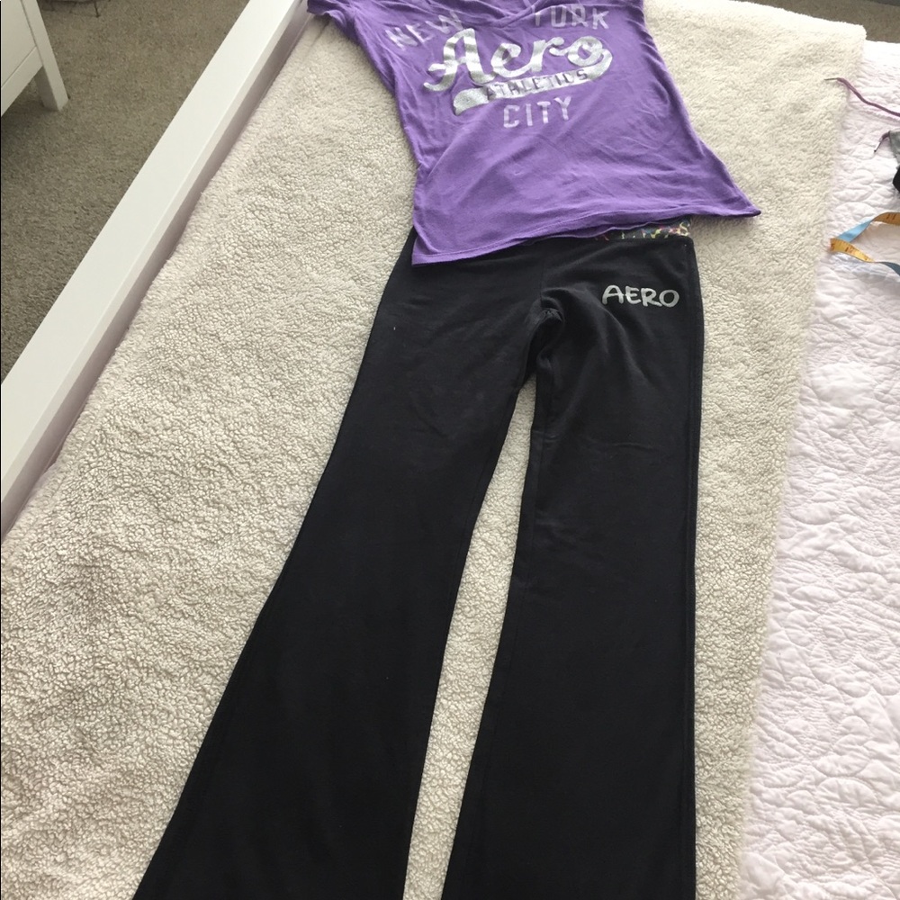 Girls xs Aeropostale yoga pants & shirt outfit